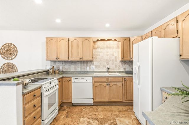 7664 S Ivanhoe Way, Centennial, CO 80112