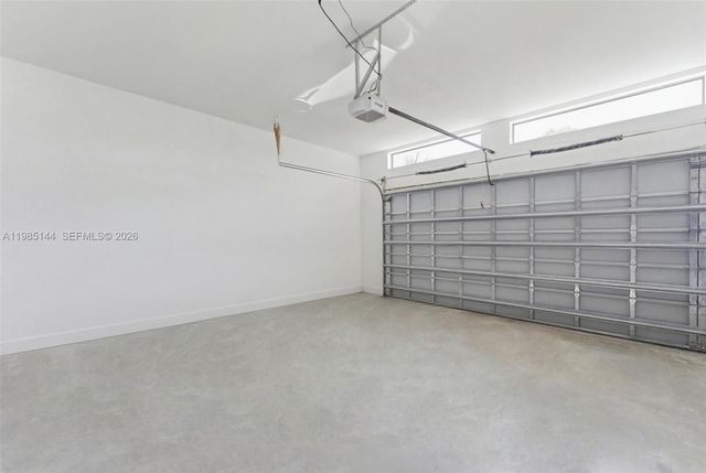 301 NE 27th Dr, Wilton Manors, FL 33334