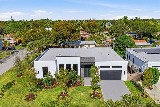 301 NE 27th Dr, Wilton Manors, FL 33334