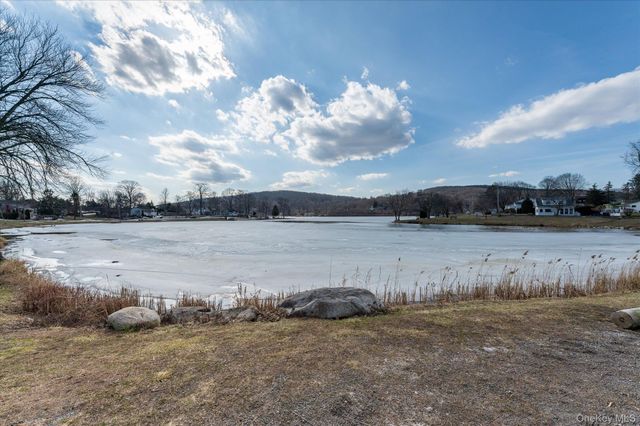 43 Greenridge Court, Carmel, NY 10512