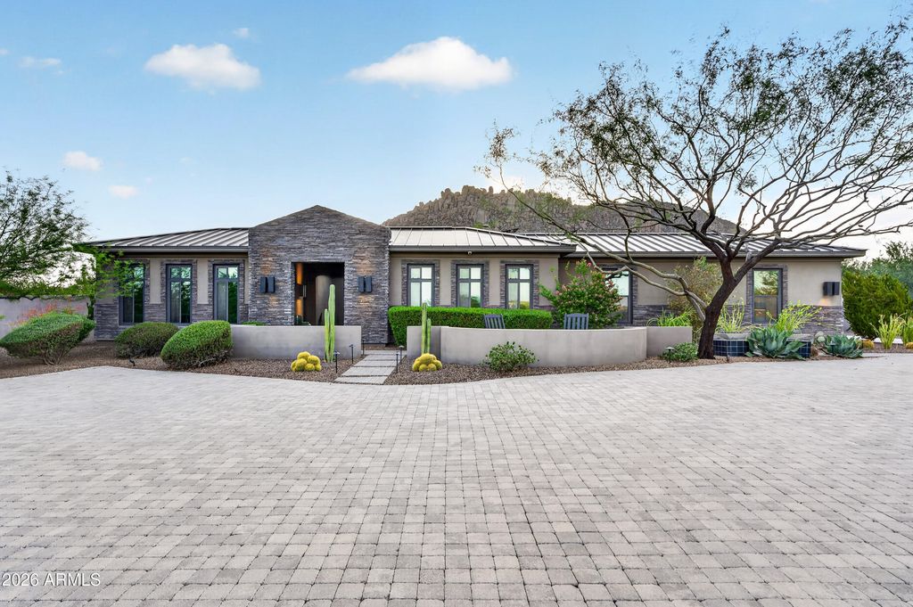 11605 E DESERT HOLLY Drive, Scottsdale, AZ 85255 — photo 5