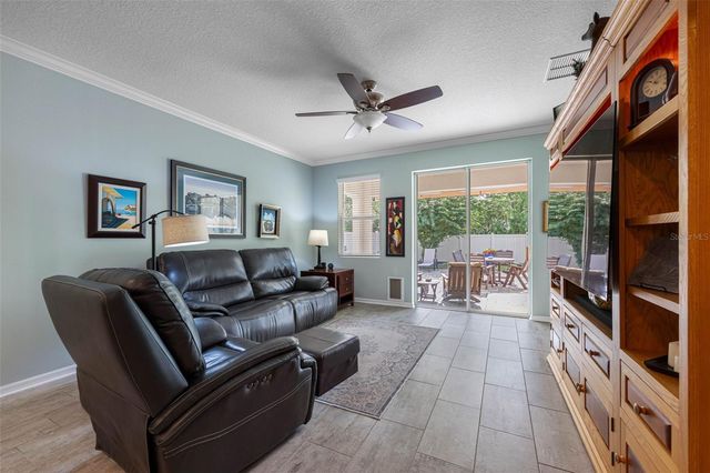 5513 LOS ROBLES COURT, Palmetto, FL 34221