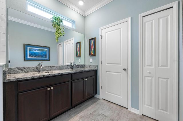 5513 LOS ROBLES COURT, Palmetto, FL 34221