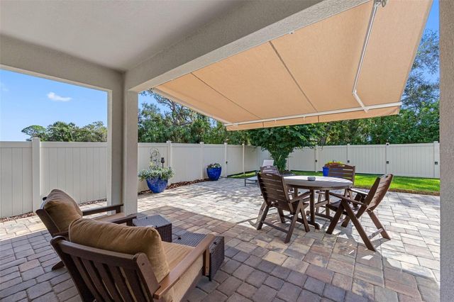 5513 LOS ROBLES COURT, Palmetto, FL 34221