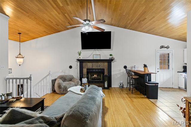 1345 Poplar Street 2A, Highland, IL 62249