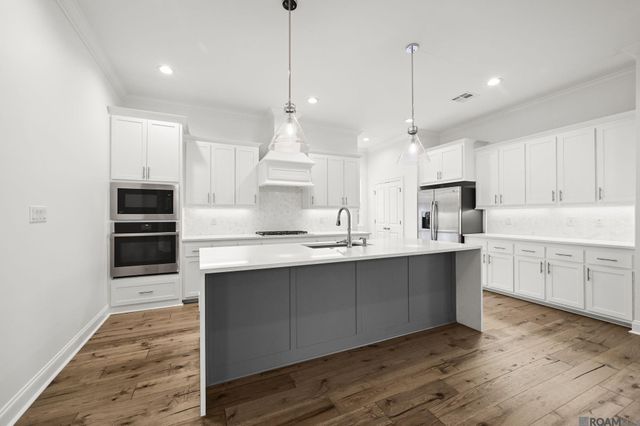 1222 AMERICANA BLVD, Zachary, LA 70791