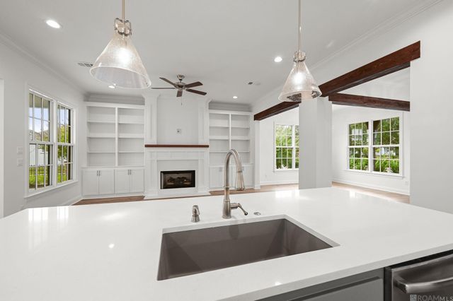 1222 AMERICANA BLVD, Zachary, LA 70791