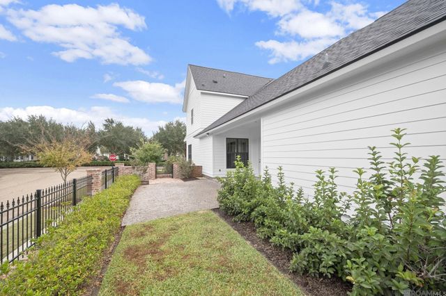 1222 AMERICANA BLVD, Zachary, LA 70791