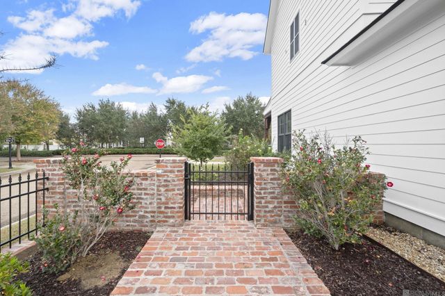 1222 AMERICANA BLVD, Zachary, LA 70791