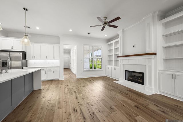 1222 AMERICANA BLVD, Zachary, LA 70791