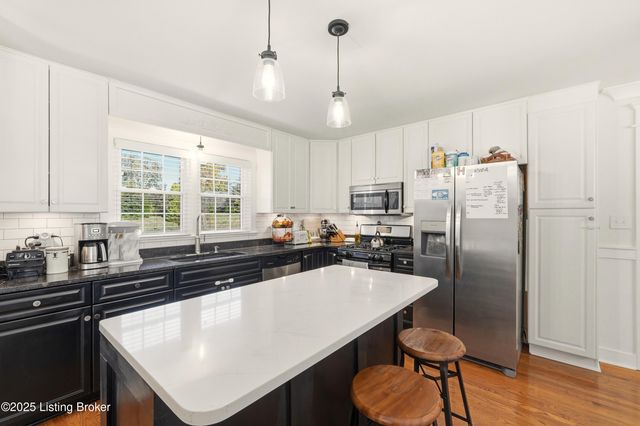 4402 Rudy Ln, Louisville, KY 40207