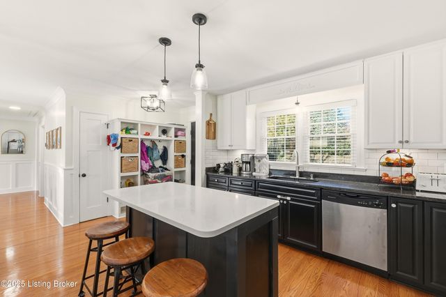 4402 Rudy Ln, Louisville, KY 40207