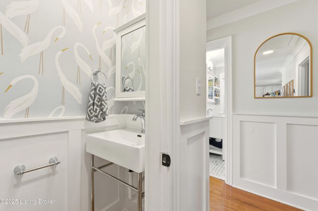 4402 Rudy Ln, Louisville, KY 40207