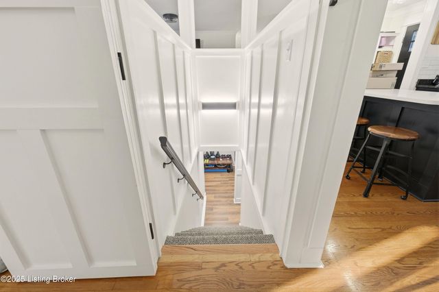 4402 Rudy Ln, Louisville, KY 40207