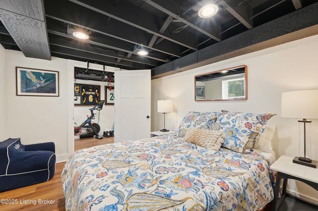 4402 Rudy Ln, Louisville, KY 40207