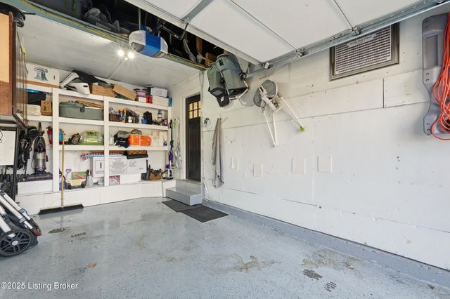 4402 Rudy Ln, Louisville, KY 40207