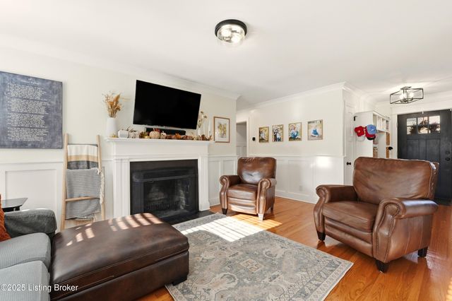 4402 Rudy Ln, Louisville, KY 40207