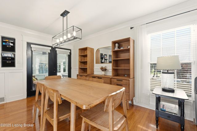 4402 Rudy Ln, Louisville, KY 40207