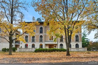 60 Brighton Way 3S, Clayton, MO 63105