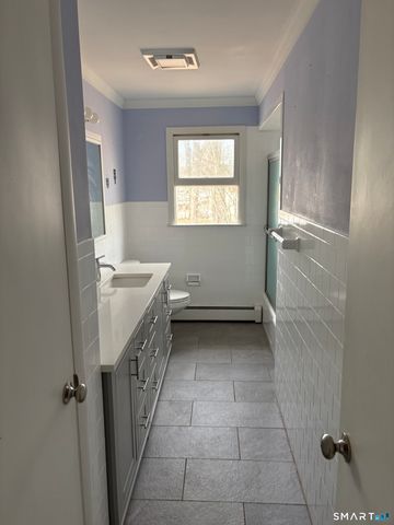 14 Boxwood Lane, Norwich, CT 06360