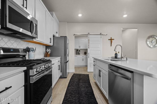 7425 BIG MOUNTAIN Court, El Paso, TX 79911