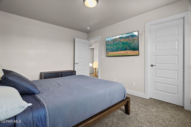 7425 BIG MOUNTAIN Court, El Paso, TX 79911