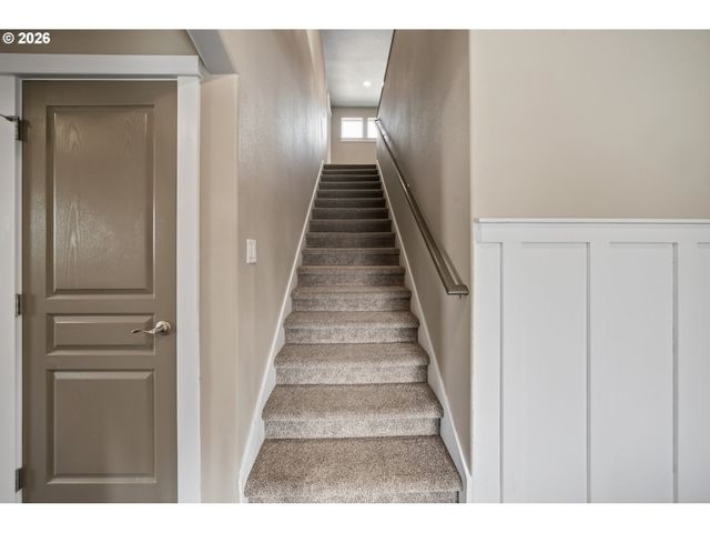 2862 LUCIA Ct, Albany, OR 97321