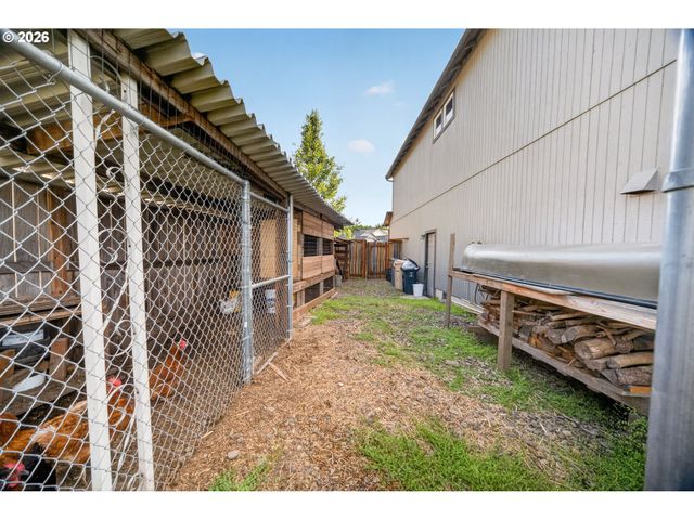 2862 LUCIA Ct, Albany, OR 97321