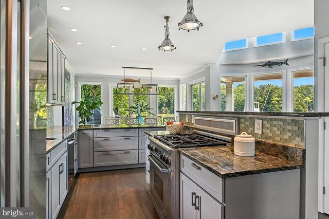 3307 HARNESS CREEK RD, Annapolis, MD 21403