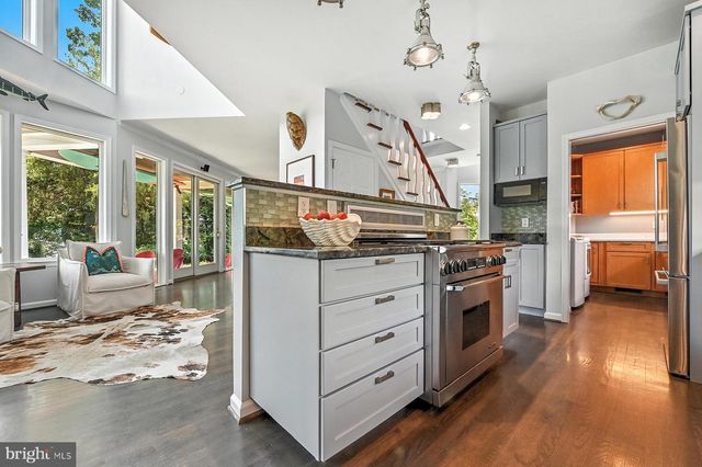 3307 HARNESS CREEK RD, Annapolis, MD 21403