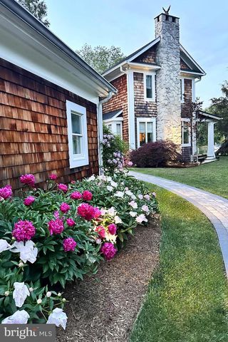 3307 HARNESS CREEK RD, Annapolis, MD 21403