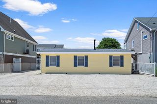 909 JANE DR, Manahawkin, NJ 08050