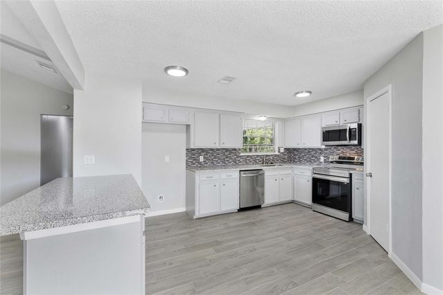 23460 Smith Road, Porter, TX 77365