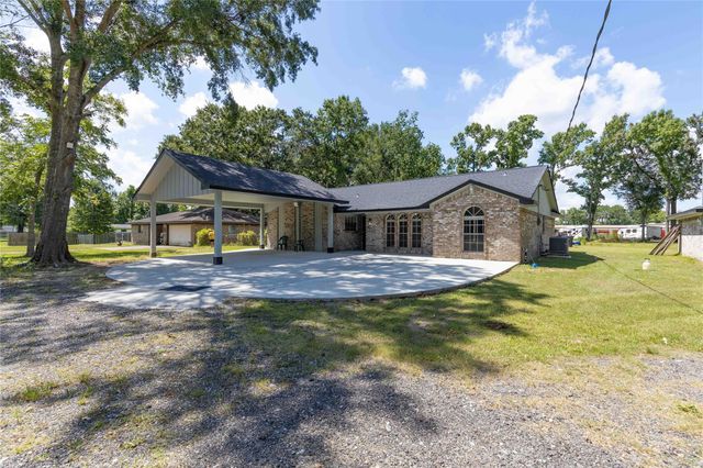 23460 Smith Road, Porter, TX 77365
