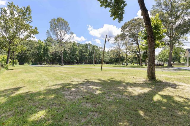 23460 Smith Road, Porter, TX 77365