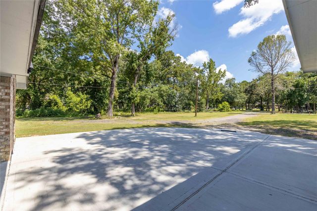 23460 Smith Road, Porter, TX 77365