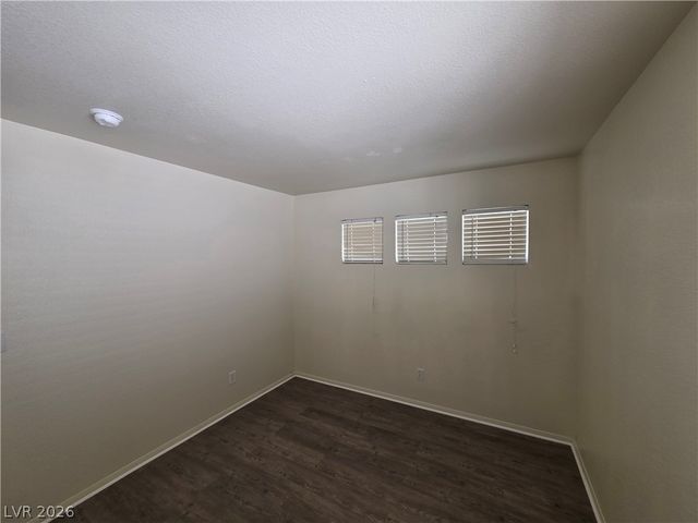 8008 Dover Shores Avenue, Las Vegas, NV 89128