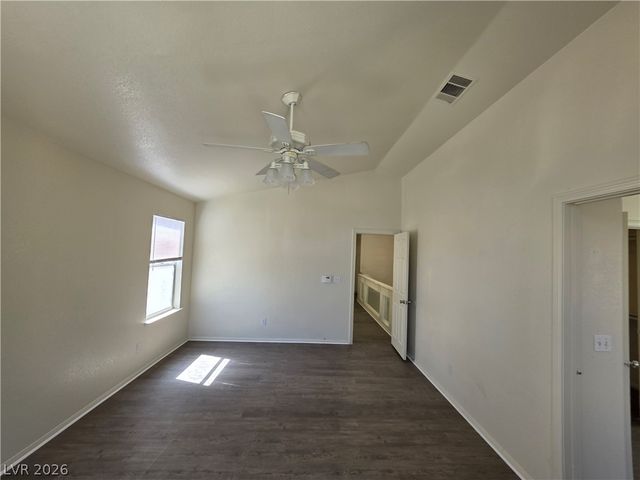 8008 Dover Shores Avenue, Las Vegas, NV 89128