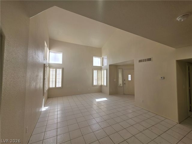 8008 Dover Shores Avenue, Las Vegas, NV 89128