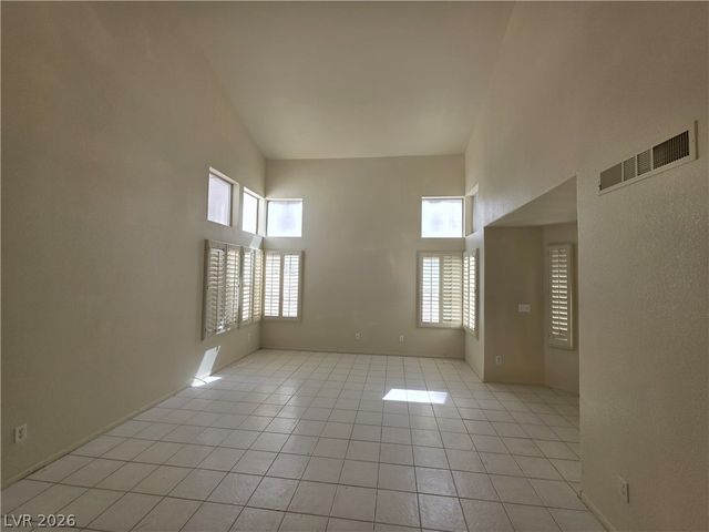 8008 Dover Shores Avenue, Las Vegas, NV 89128