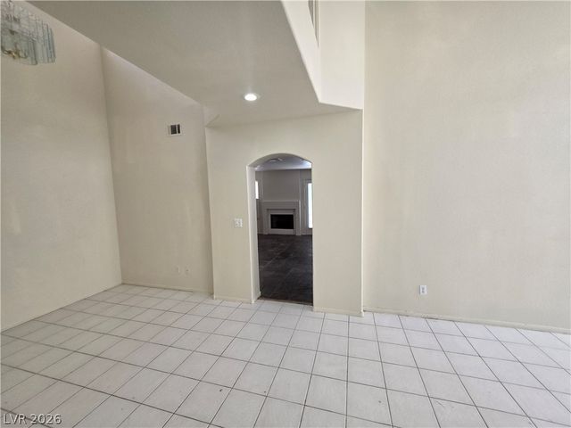8008 Dover Shores Avenue, Las Vegas, NV 89128