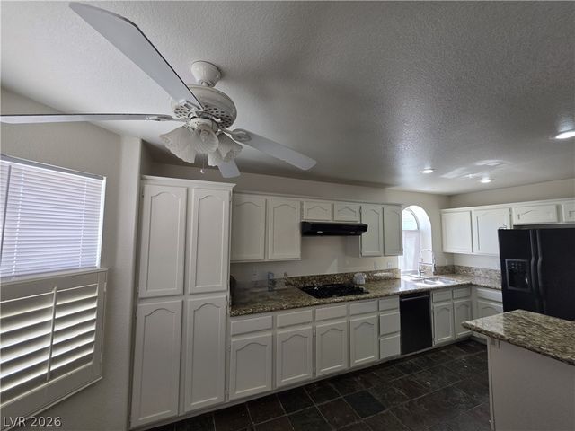 8008 Dover Shores Avenue, Las Vegas, NV 89128
