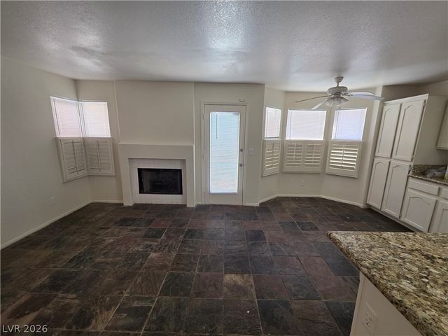 8008 Dover Shores Avenue, Las Vegas, NV 89128