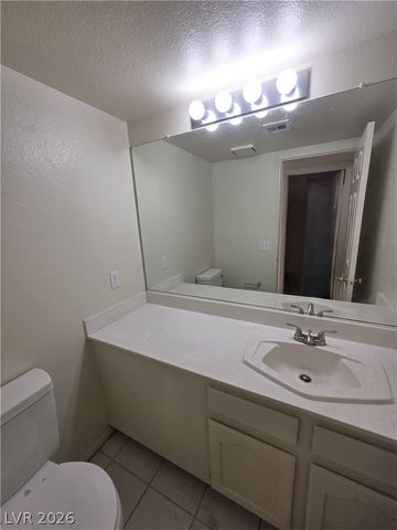 8008 Dover Shores Avenue, Las Vegas, NV 89128