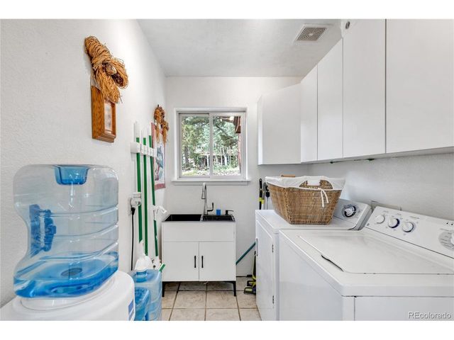 634 N Dory Lakes Dr, Black Hawk, CO 80422