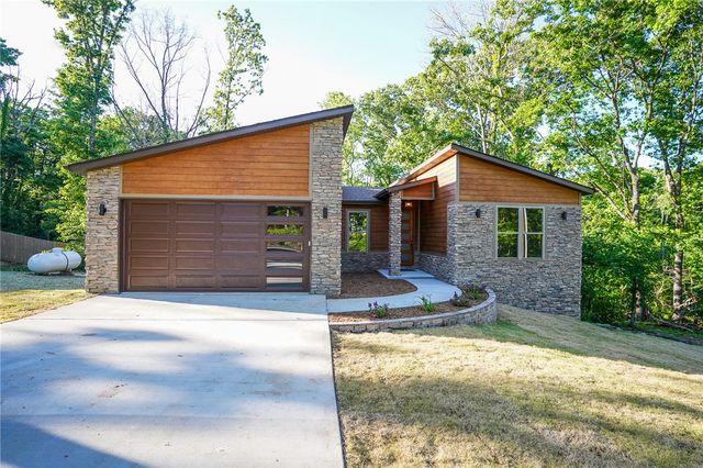 29 Kinross Drive, Bella Vista, AR 72715
