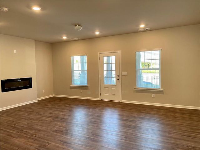 511 Ruths Drive, Woodstock, GA 30188