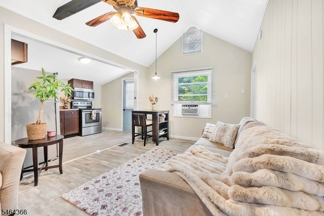107 Overlook Rd, Vernon Twp., NJ 07461