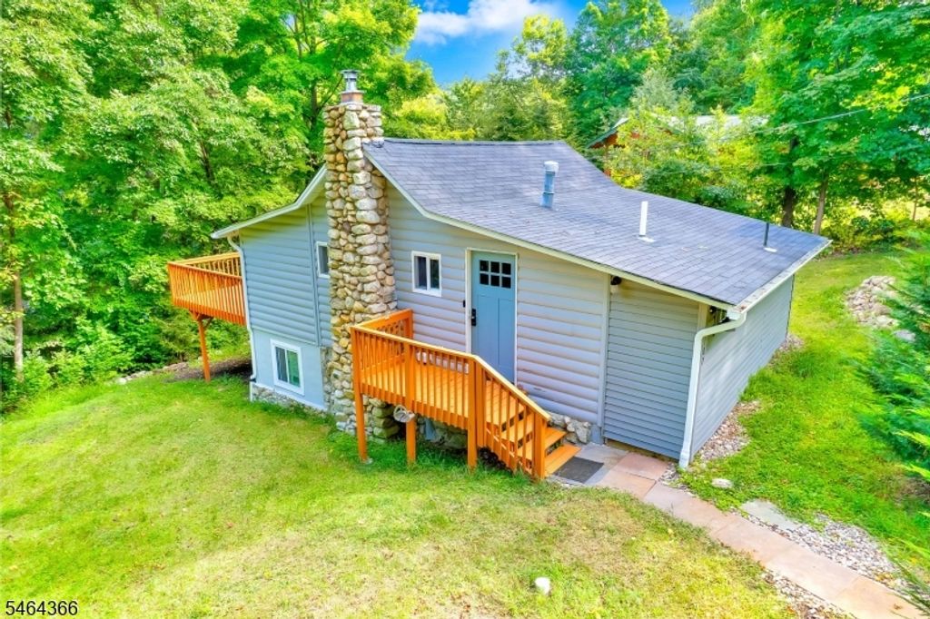 107 Overlook Rd, Vernon Twp., NJ 07461 — photo 4