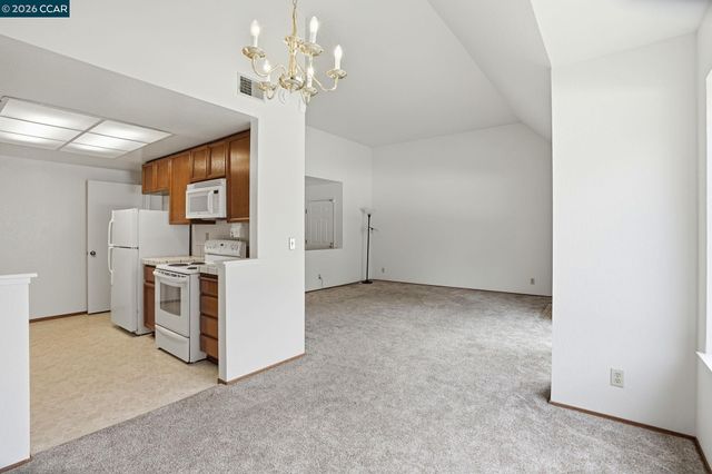 3746 Stoneglen N, Richmond, CA 94806
